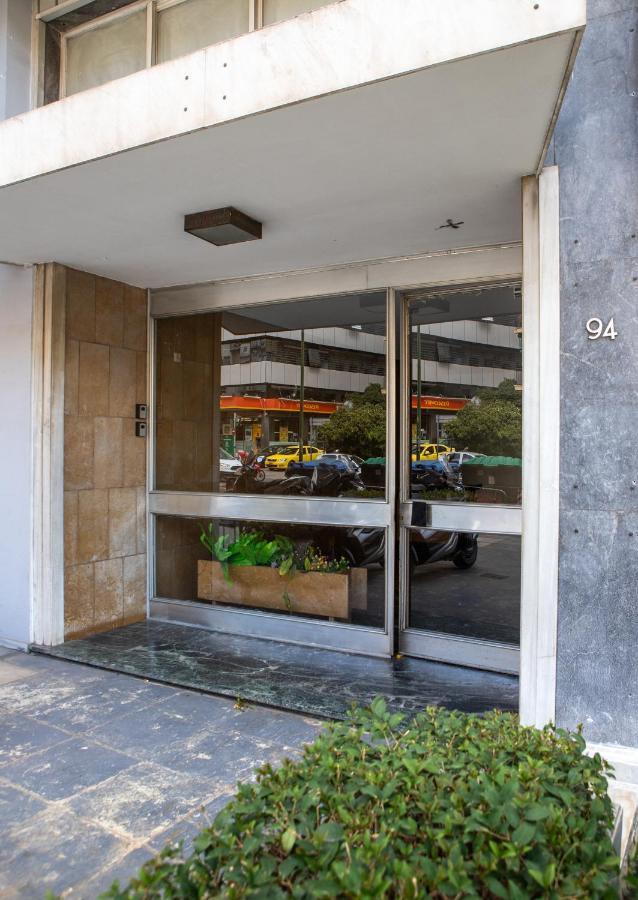 Διαμέρισμα Στο Κέντρο Δίπλα Στα Νοσοκομεία Και Τα Αξιοθέατα Daire Atina Dış mekan fotoğraf
